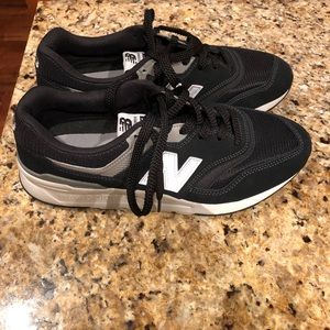 Men’s New Balance 997H Black Size 9